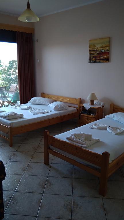 Nikolitsa Apartments Glyfada  Экстерьер фото